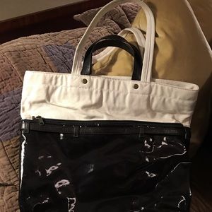 NWOT Elizabeth and James Collapsible Tote